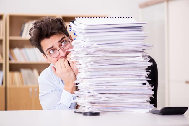 Private Mortgage Note Lender Dreading All the Paperwork private mortgage note frustrated paperwork DSC 0321 230517 ID248271 640x427 1